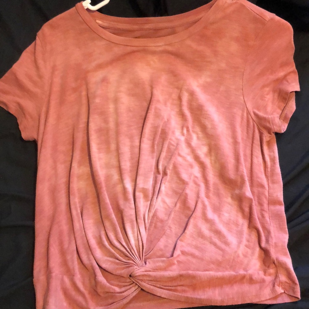 aerie soft tee shirt with knot in front